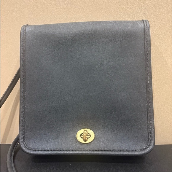 Coach Vintage Compact Pouch Crossbody F4B-9620 - Picture 2 of 6